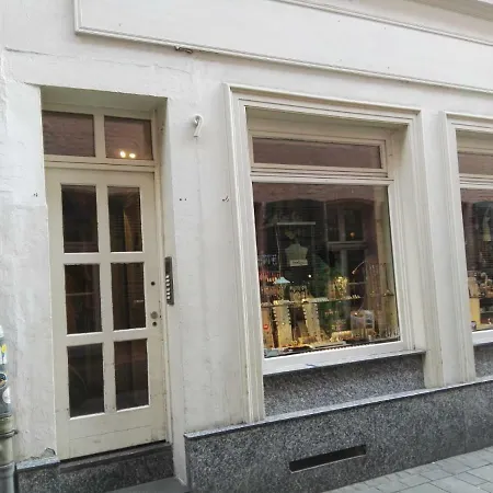 Altstadt Centralissimo Apartment *